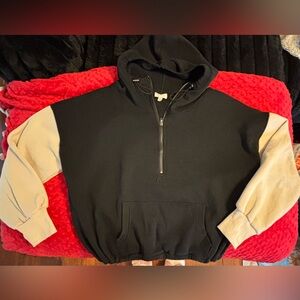 BiBi Black and Cream Women's Zip-Up Sweater